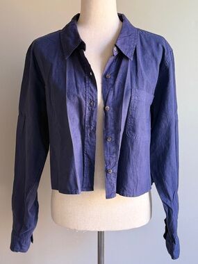 Universal Thread Navy Cropped Button-Down Shirt